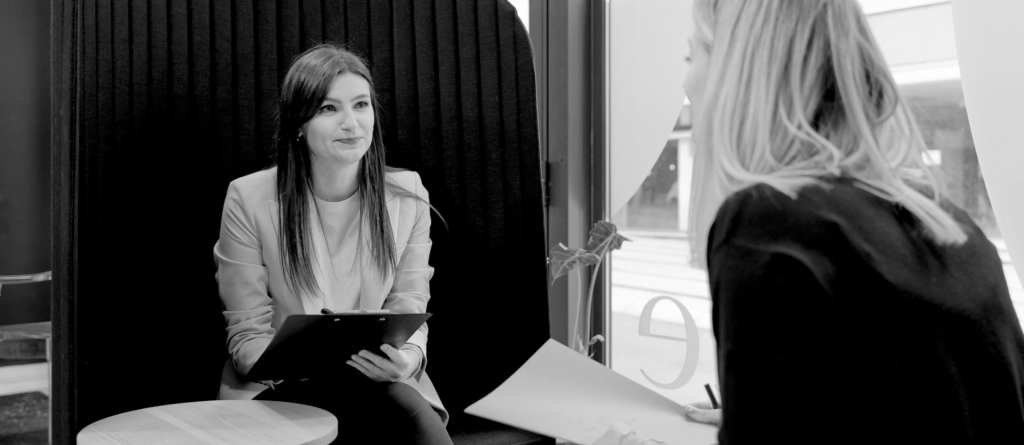 Solène et Marion sensace temporaire intérim